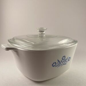 Corning Ware vintage Blue Cornflower Casserole dish w Lid (56oz) (P-1 3/4-B)